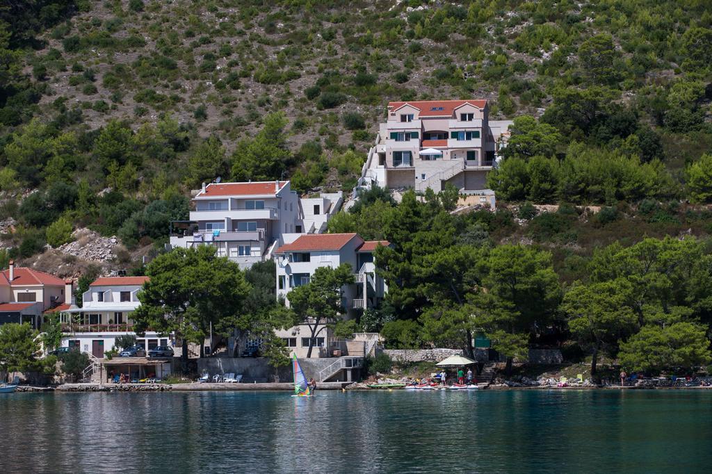 Apartments Ladesta Λάστοβο Εξωτερικό φωτογραφία
