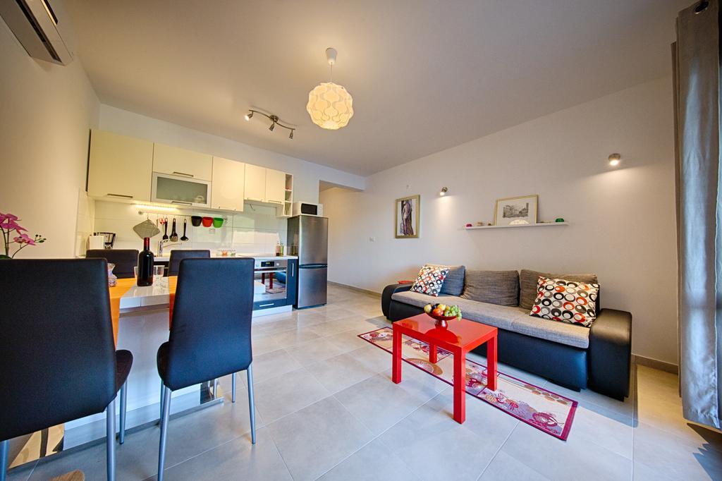 Apartments Ladesta Λάστοβο Δωμάτιο φωτογραφία